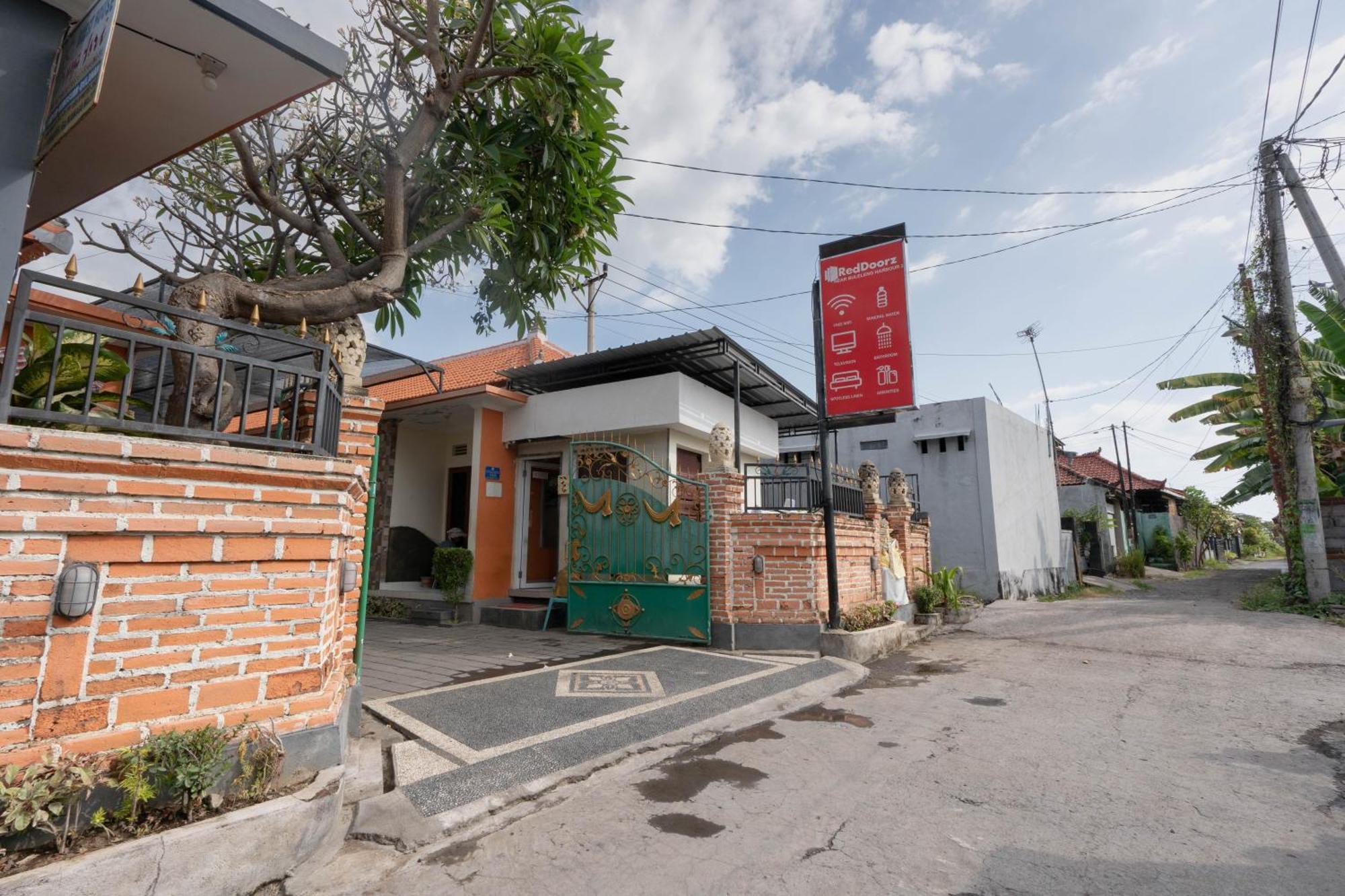 Reddoorz Near Buleleng Harbour 2 Ξενοδοχείο Singaraja Εξωτερικό φωτογραφία